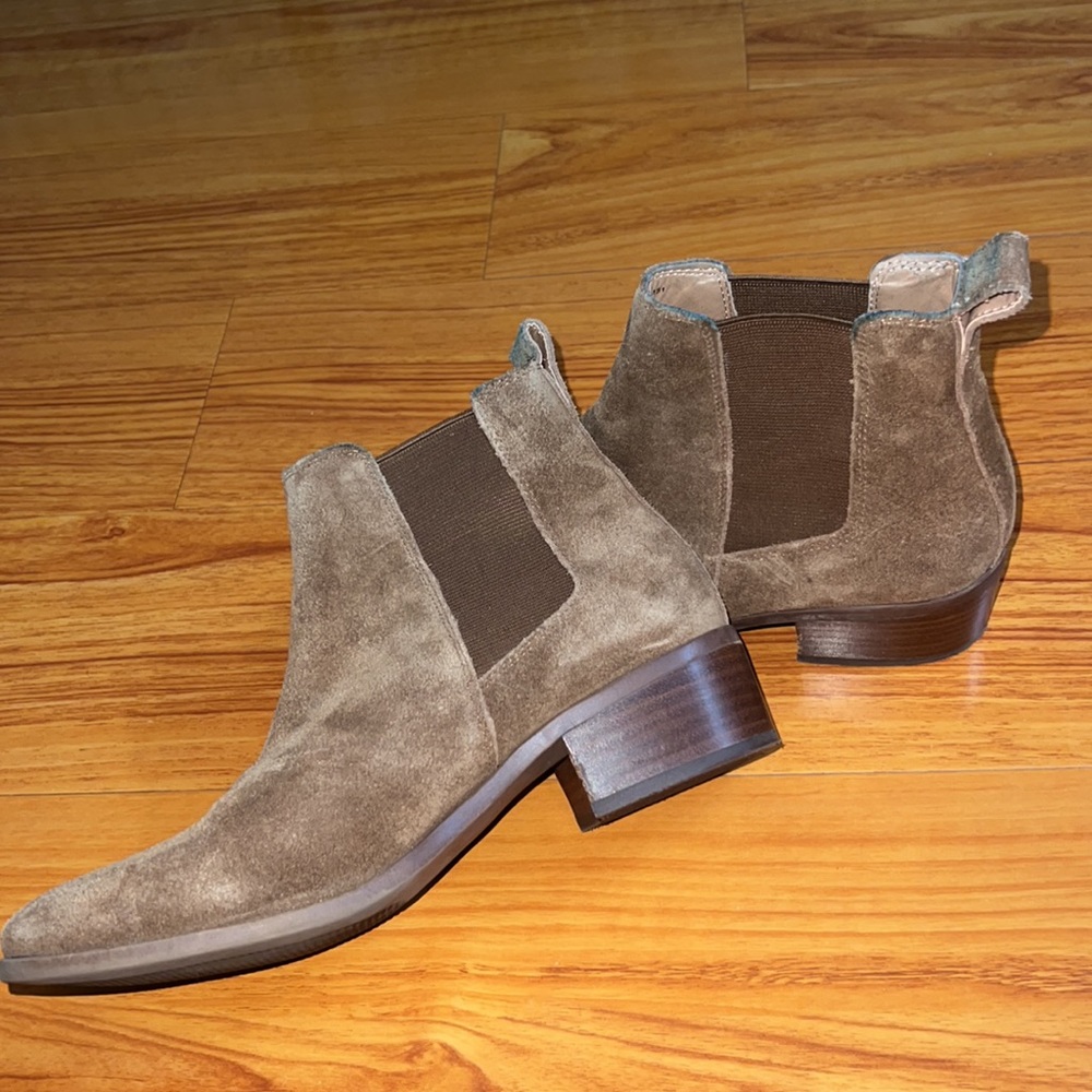 Steve Madden booties suede brown size 7